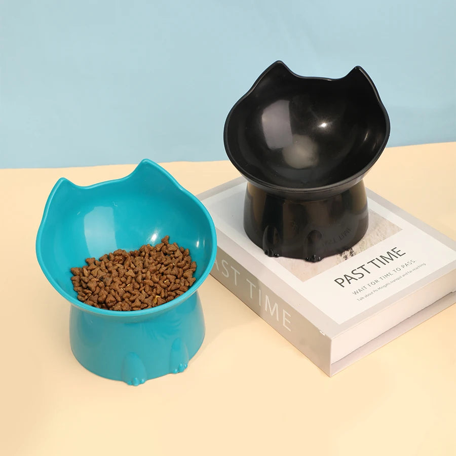 Tilted Anti-Tip Elevated Cat Bowl with cat